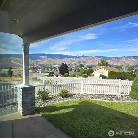 1255 Wheatridge Drive East Wenatchee WA 98802