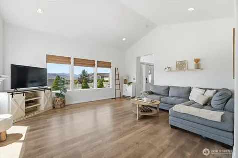 1255 Wheatridge Drive East Wenatchee WA 98802