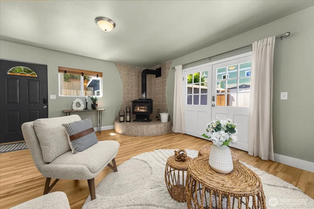 22320 93rd Place W Edmonds WA 98020