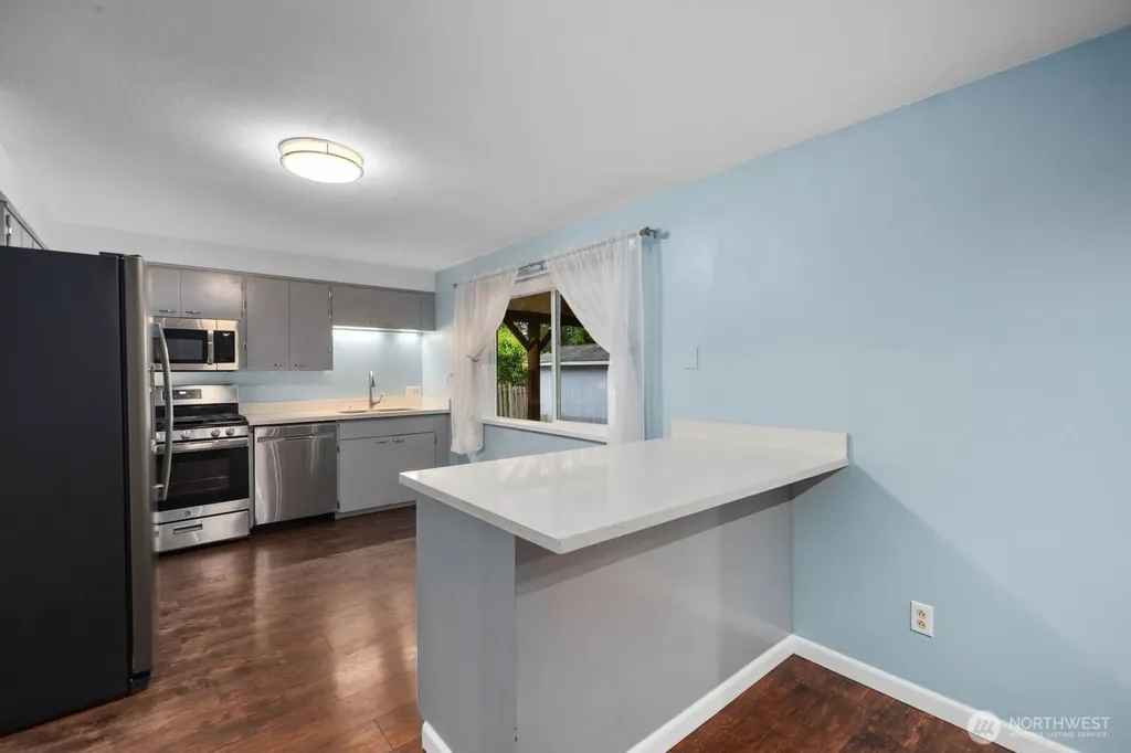 2010 Ponderosa Drive SE Port Orchard WA 98366