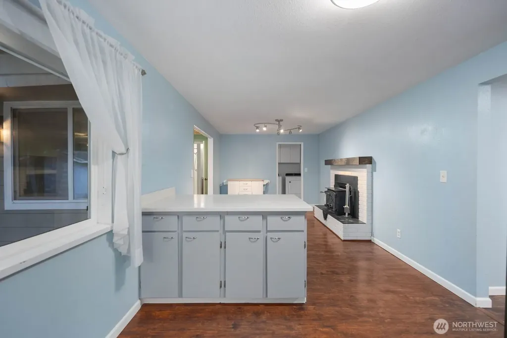 2010 Ponderosa Drive SE Port Orchard WA 98366