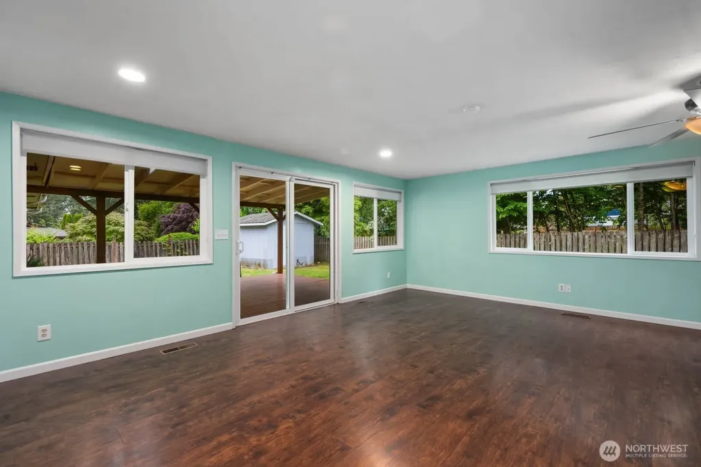 2010 Ponderosa Drive SE Port Orchard WA 98366