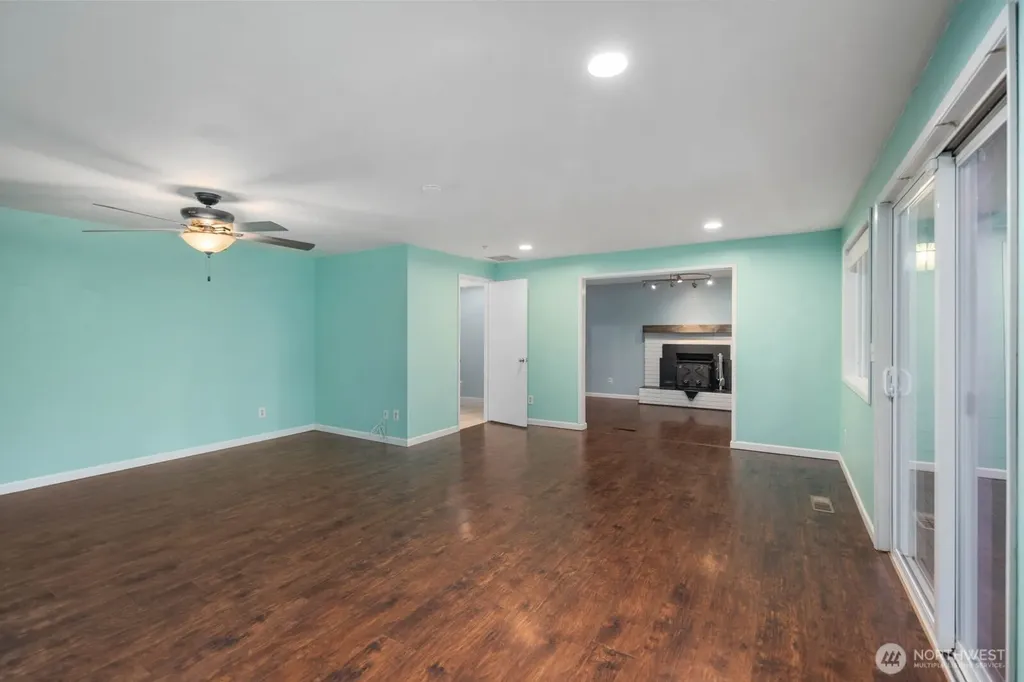 2010 Ponderosa Drive SE Port Orchard WA 98366