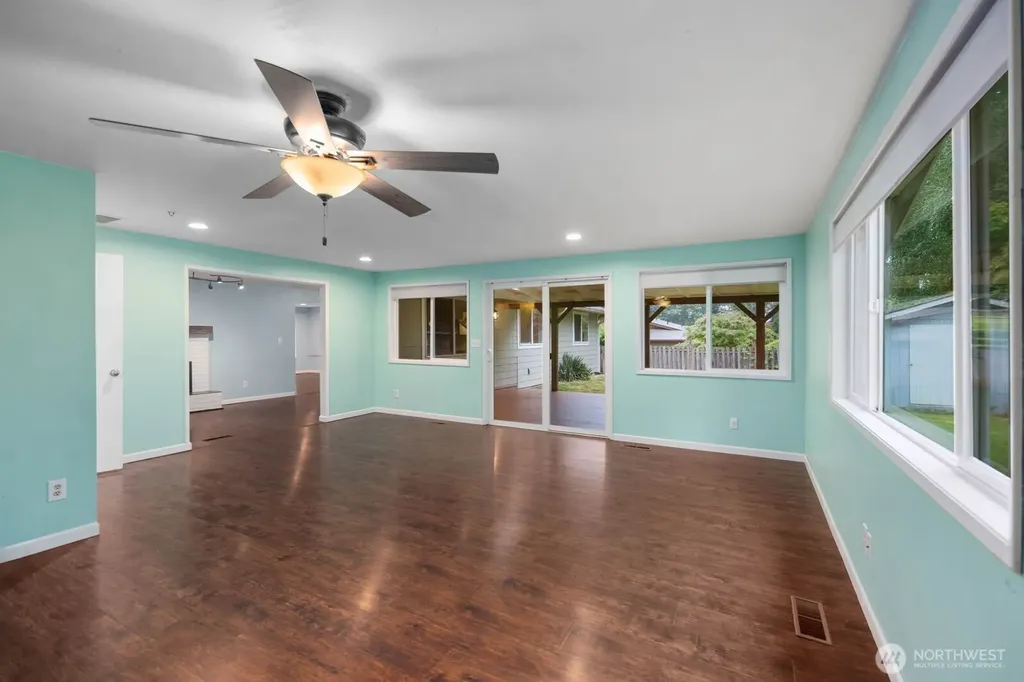 2010 Ponderosa Drive SE Port Orchard WA 98366