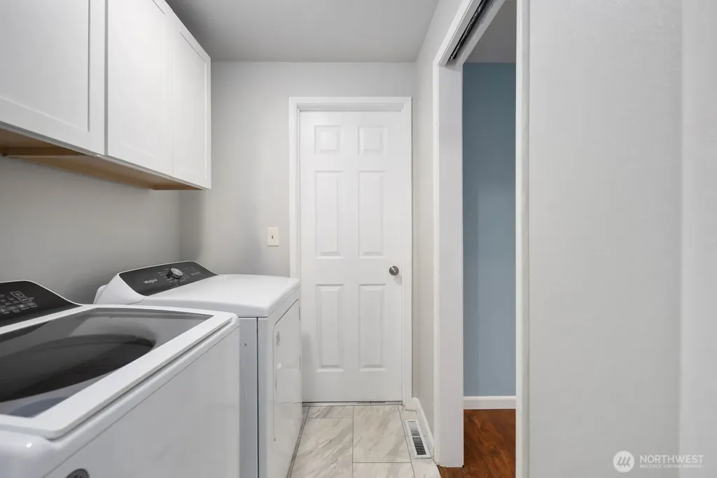 2010 Ponderosa Drive SE Port Orchard WA 98366