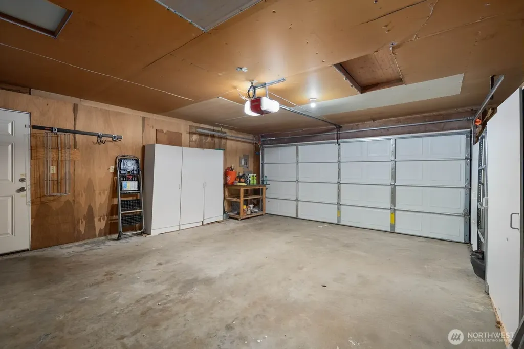 2010 Ponderosa Drive SE Port Orchard WA 98366