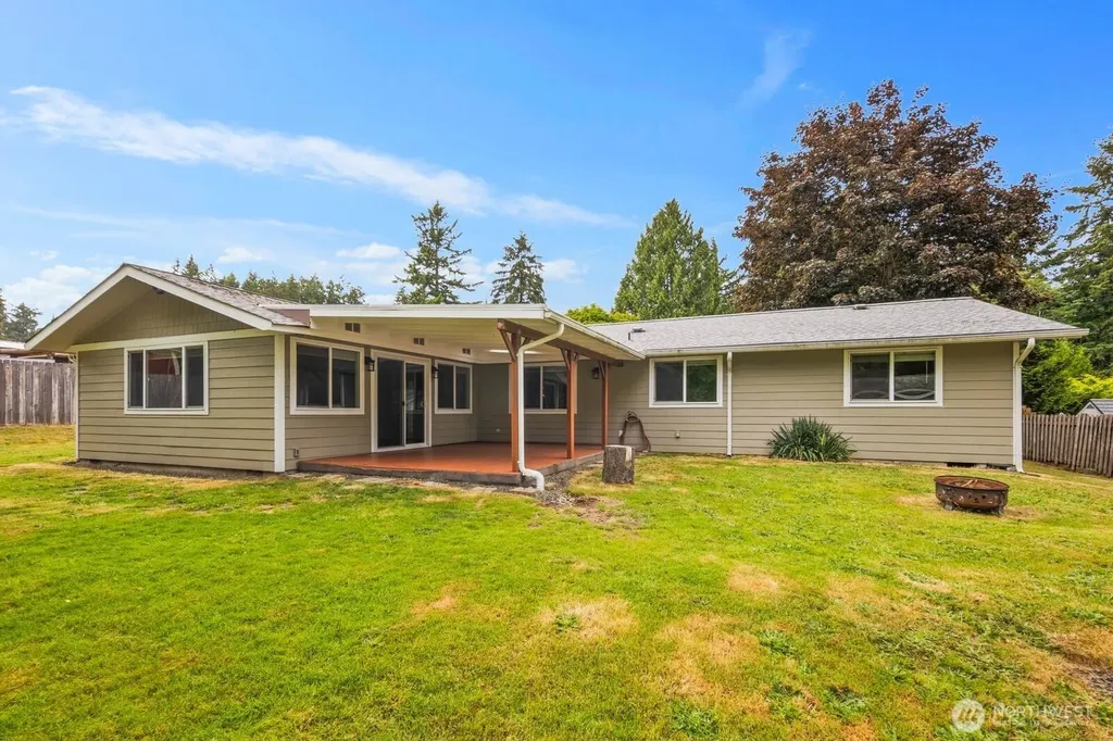 2010 Ponderosa Drive SE Port Orchard WA 98366
