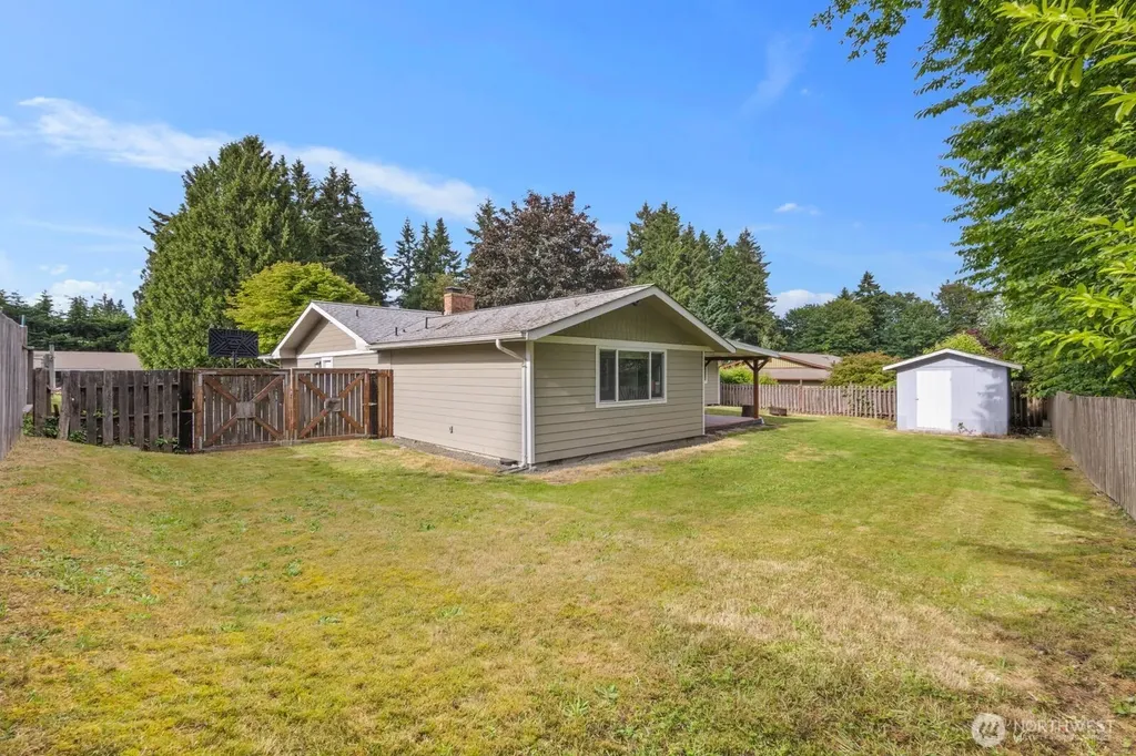 2010 Ponderosa Drive SE Port Orchard WA 98366