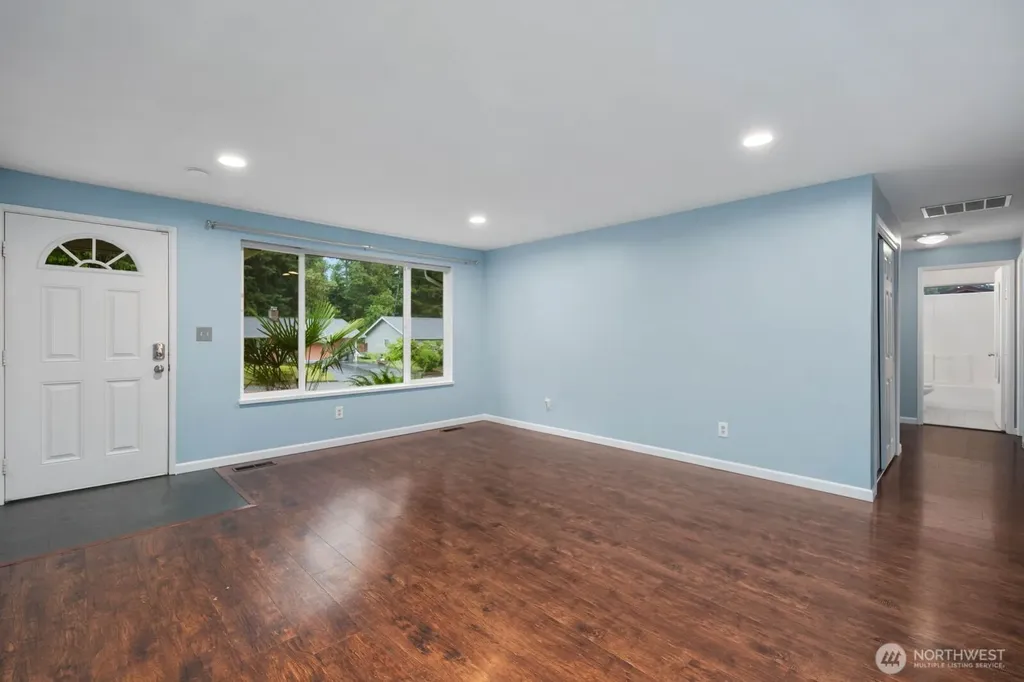 2010 Ponderosa Drive SE Port Orchard WA 98366