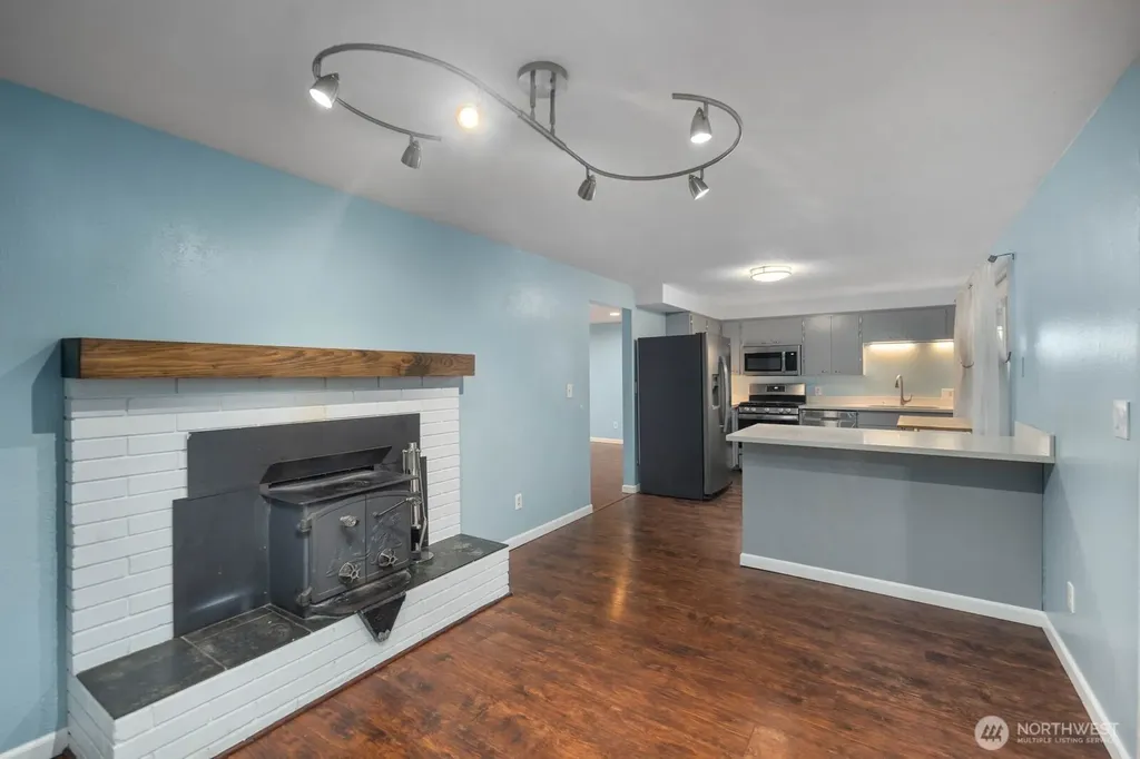 2010 Ponderosa Drive SE Port Orchard WA 98366