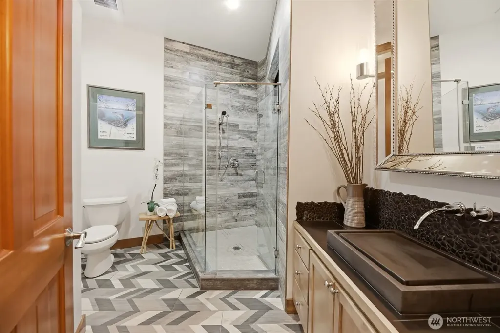 18603 E Spring Lake Drive SE Renton WA 98058