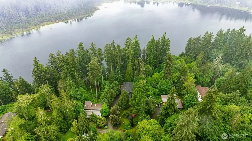 18603 E Spring Lake Drive SE Renton WA 98058