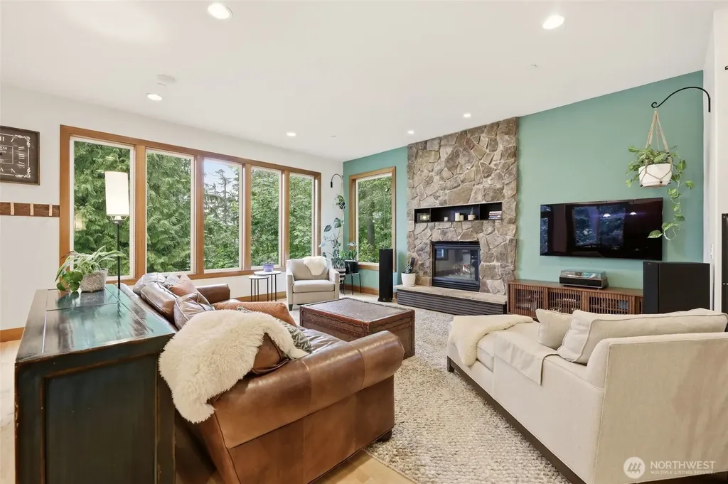 18603 E Spring Lake Drive SE Renton WA 98058