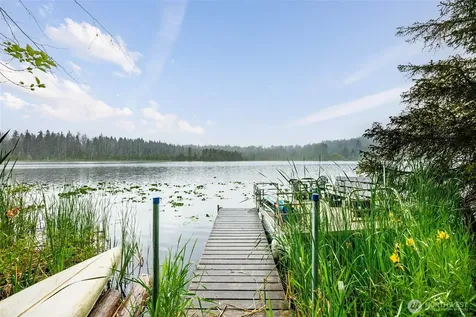 18603 E Spring Lake Drive SE Renton WA 98058