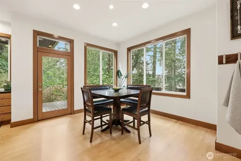18603 E Spring Lake Drive SE Renton WA 98058