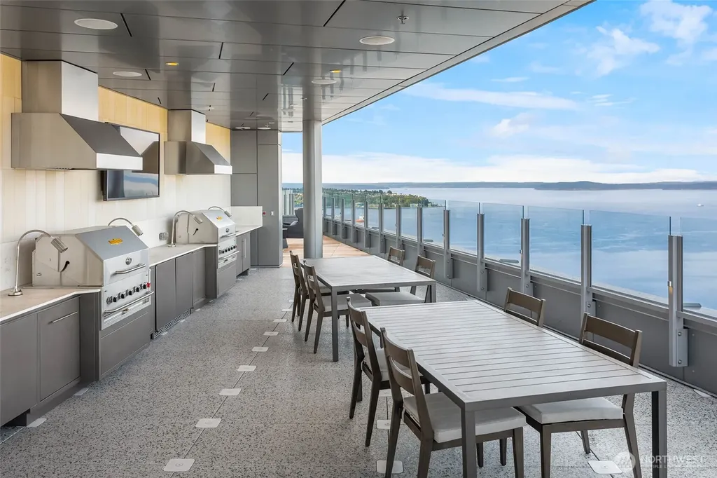 121 Stewart Street Seattle WA 98101