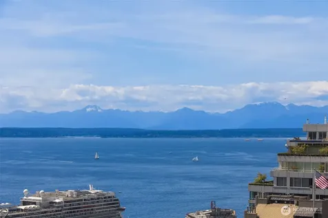 121 Stewart Street Seattle WA 98101
