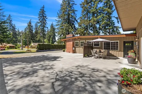 17821 60th Avenue W Lynnwood WA 98037