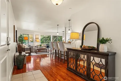 3212 81st Place SE Mercer Island WA 98040