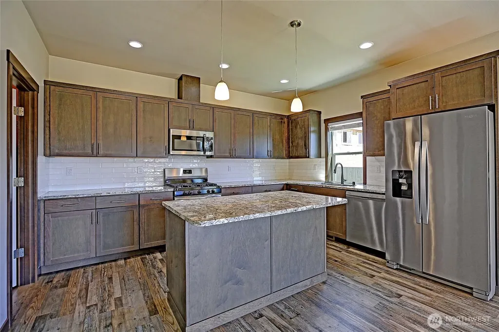 7012 277th Street NW Stanwood WA 98292