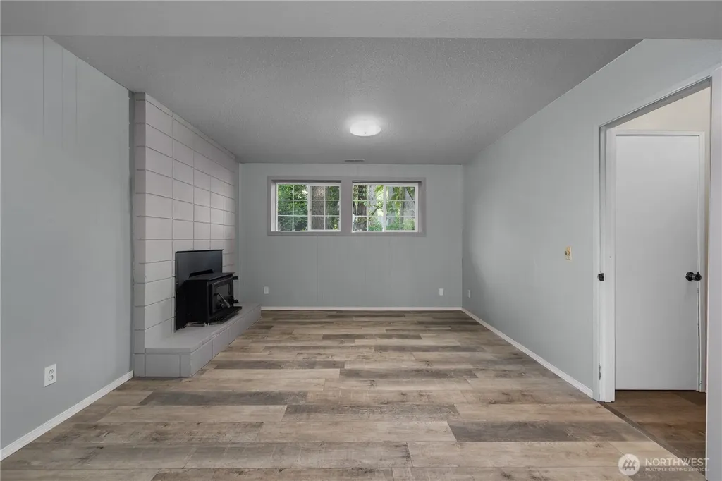 2305 19th NW Olympia WA 98502