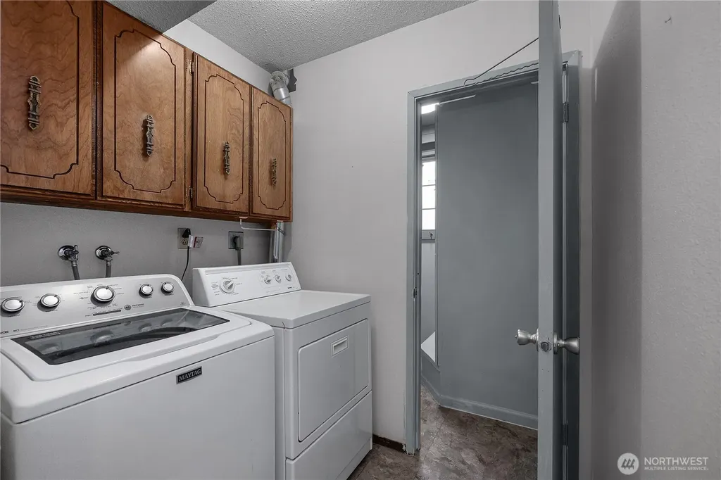 2305 19th NW Olympia WA 98502