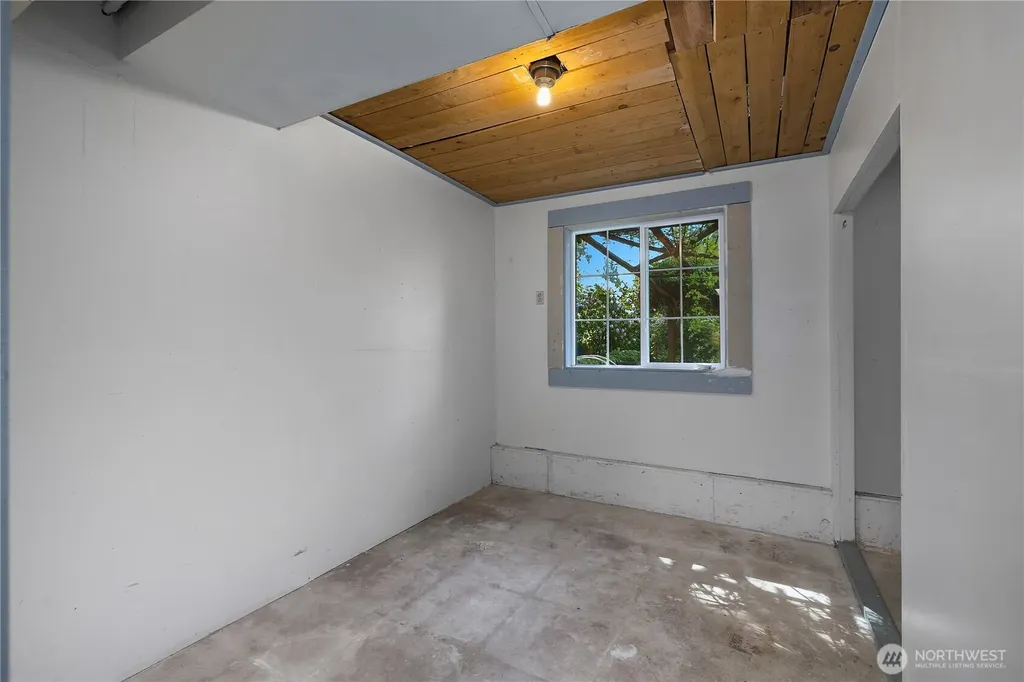 2305 19th NW Olympia WA 98502