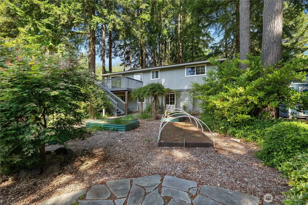 2305 19th NW Olympia WA 98502