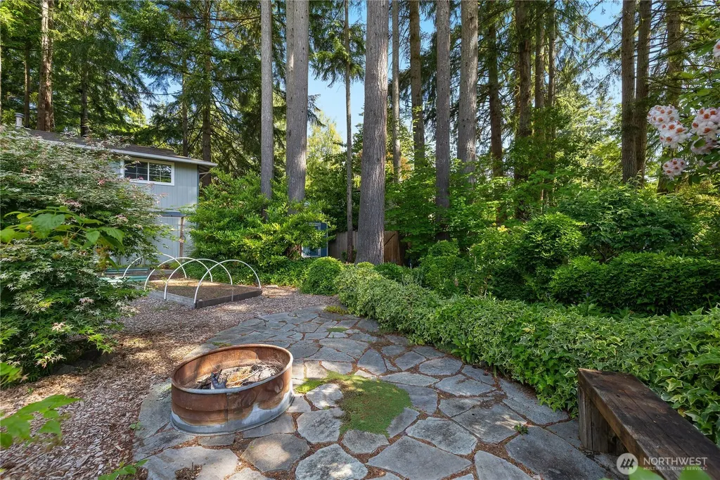 2305 19th NW Olympia WA 98502
