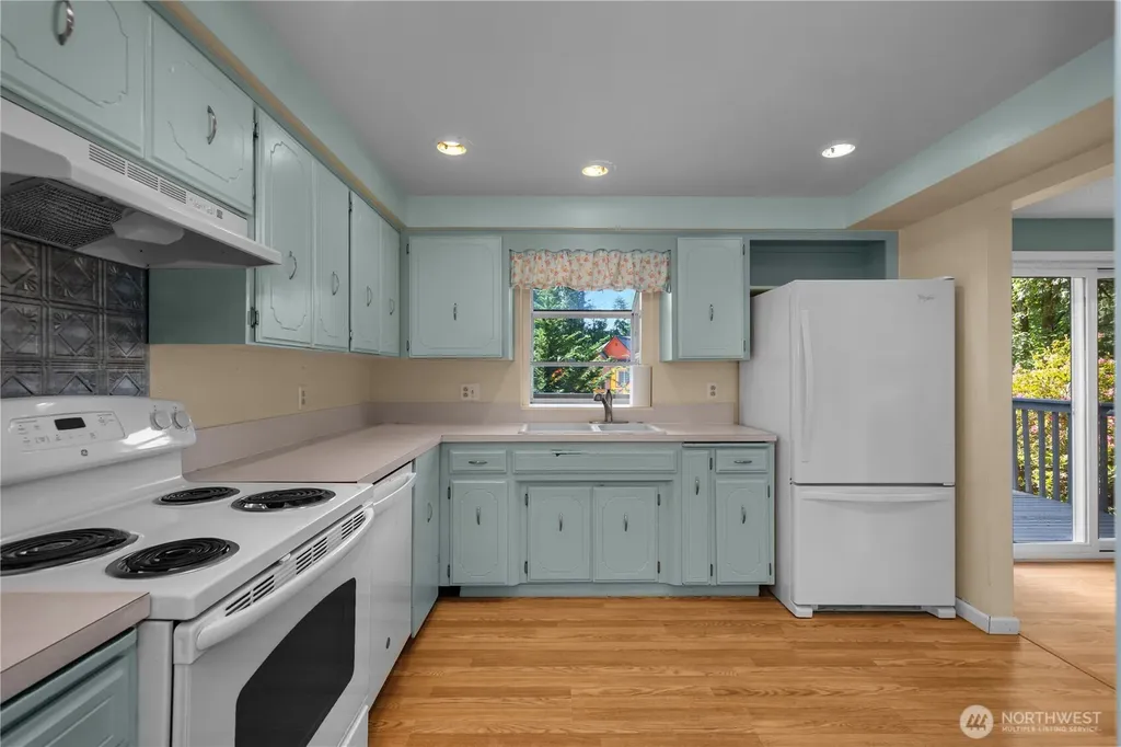 2305 19th NW Olympia WA 98502