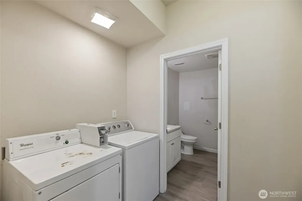 10606 68th Place S Seattle WA 98178