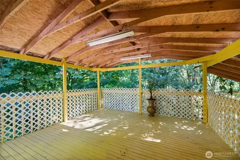 10606 68th Place S Seattle WA 98178