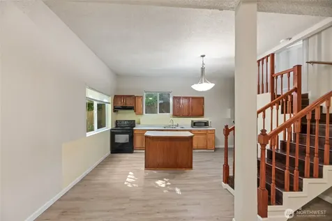 10606 68th Place S Seattle WA 98178