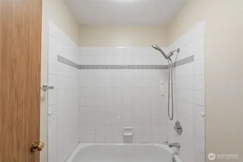 10606 68th Place S Seattle WA 98178