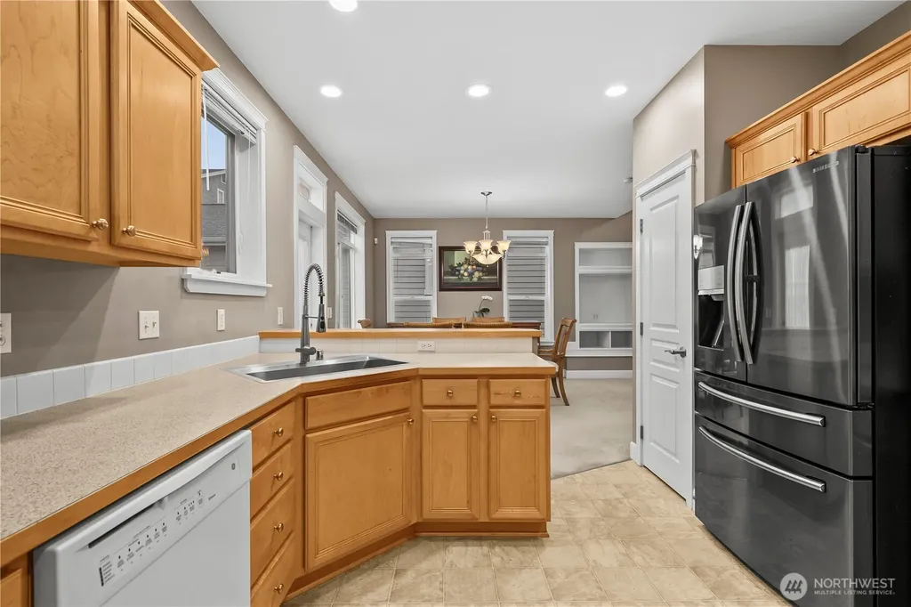 1439 Cottonwood Avenue Fircrest WA 98466