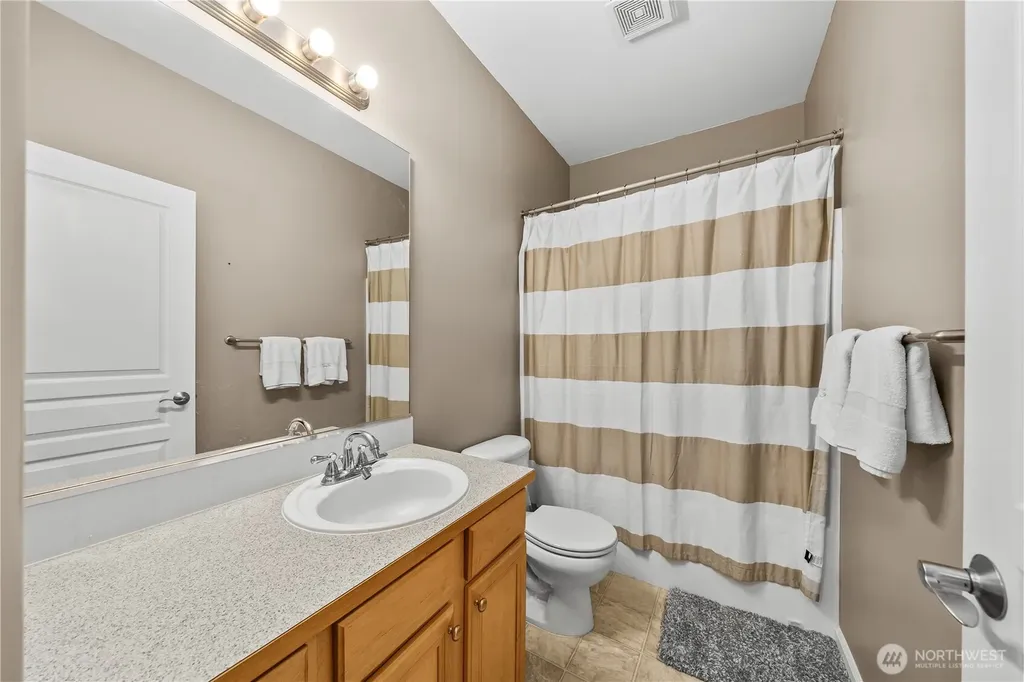 1439 Cottonwood Avenue Fircrest WA 98466