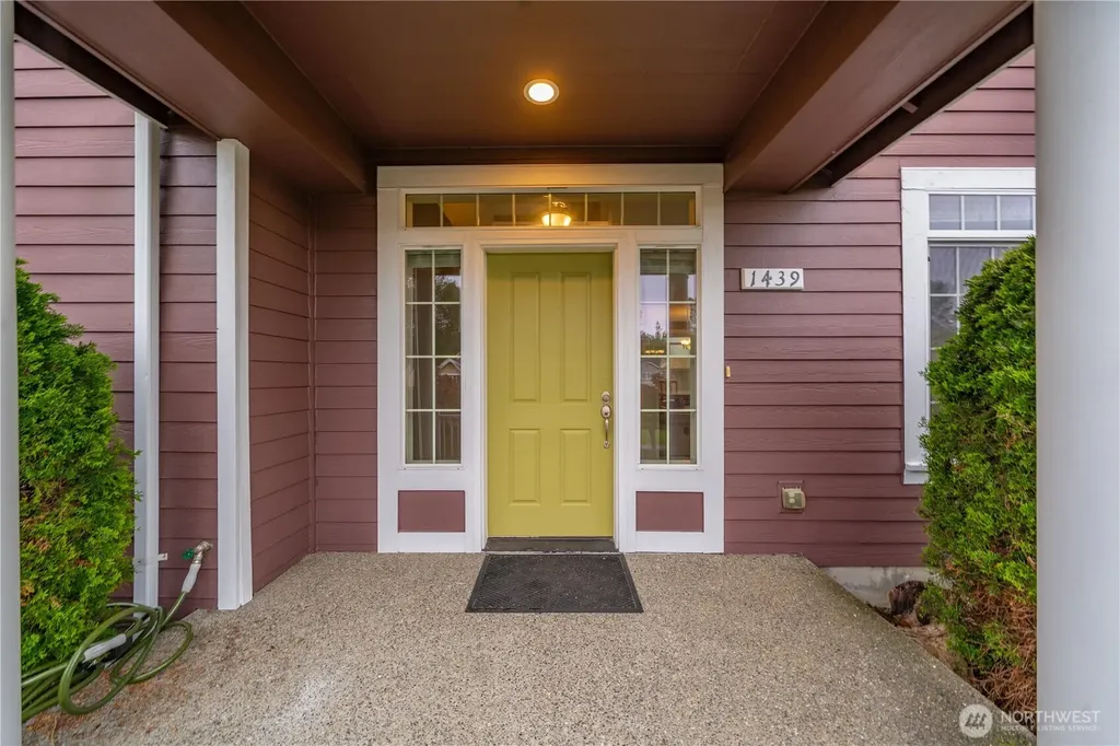 1439 Cottonwood Avenue Fircrest WA 98466