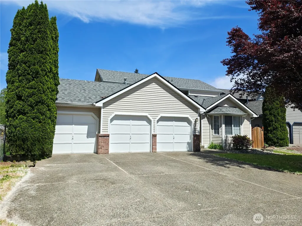 18221 SE 260th Place Covington WA 98042