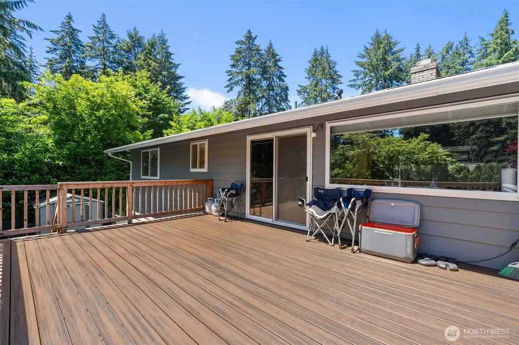 8710 61st Street W University Place WA 98467