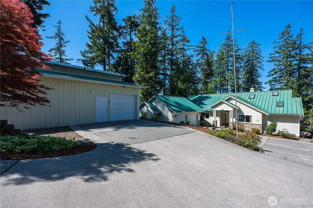 17340 Maple Lane La Conner WA 98257