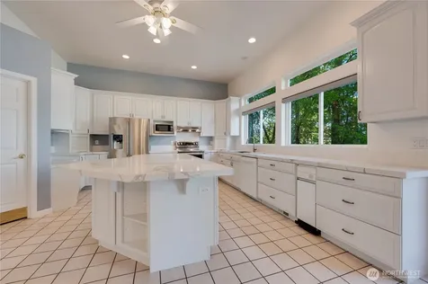 17340 Maple Lane La Conner WA 98257