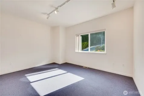 17340 Maple Lane La Conner WA 98257