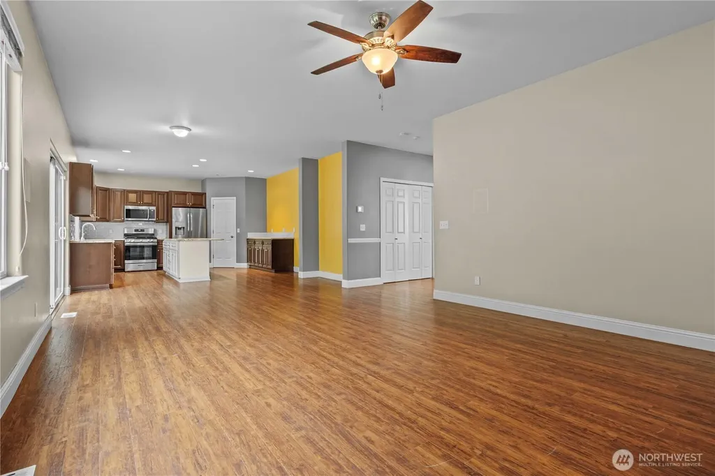 22618 SE 280th Place Maple Valley WA 98038