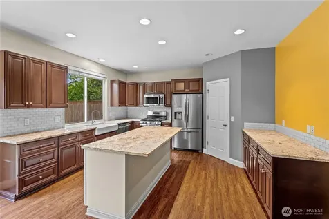 22618 SE 280th Place Maple Valley WA 98038