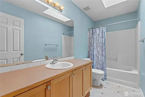 22618 SE 280th Place Maple Valley WA 98038