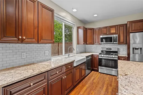 22618 SE 280th Place Maple Valley WA 98038