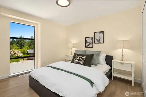 15015 SE 46th Place Bellevue WA 98006