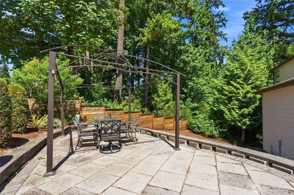 12048 SE May Creek Park Drive Newcastle WA 98056