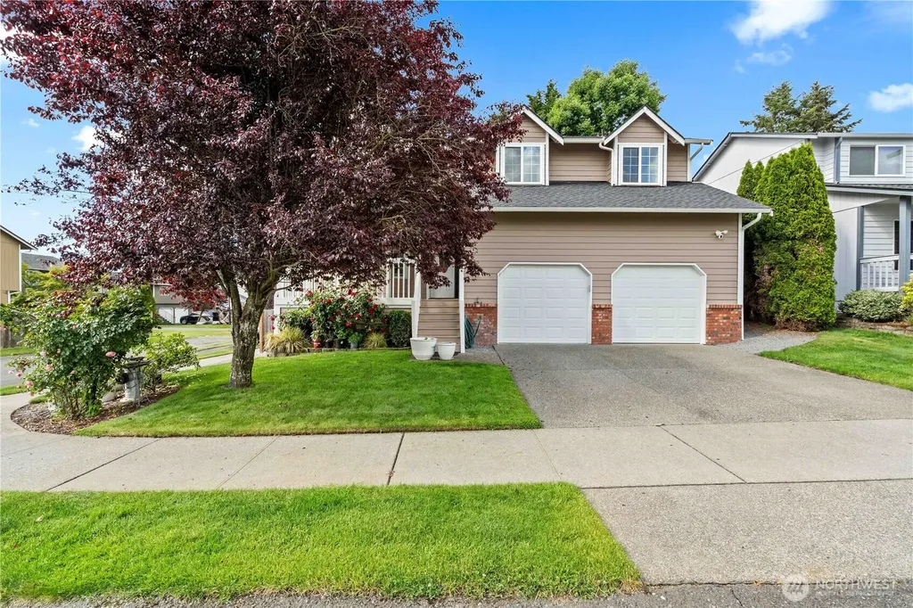 8627 136th Street E Puyallup WA 98373