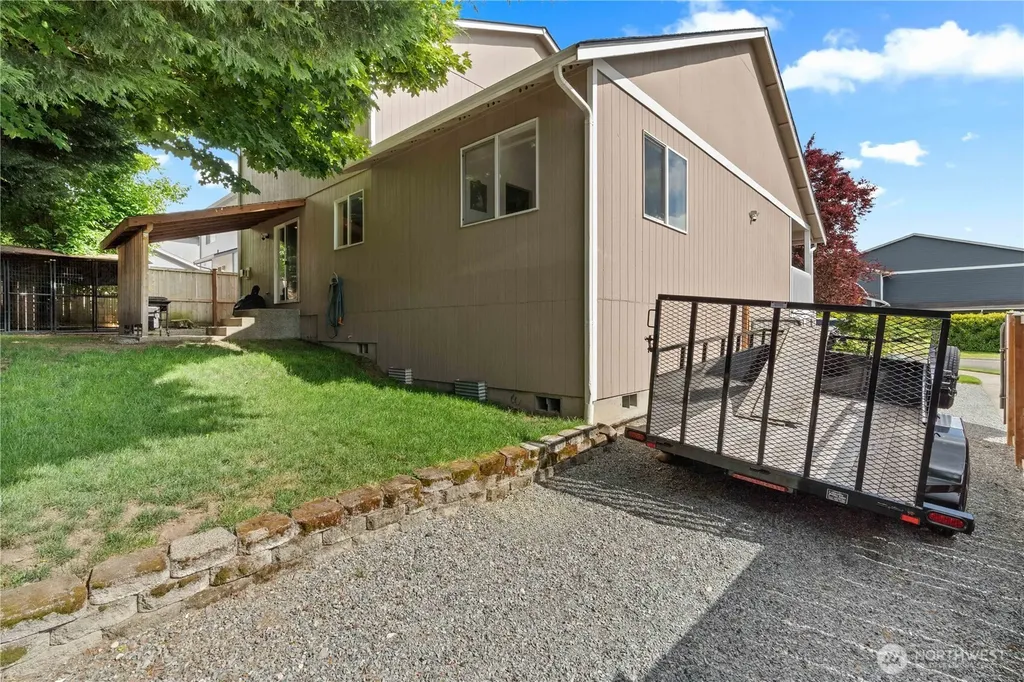 8627 136th Street E Puyallup WA 98373